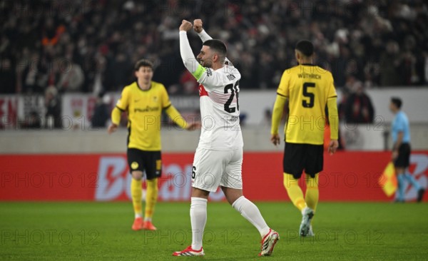 Goal celebration Deniz Undav VfB Stuttgart (26) Gesture Gesture Gregory Wuethrich BSC Young Boys Bern (05) Football, UEFA EUROPA LEAGUE, MHPArena, MHP Arena Stuttgart, Baden-Württemberg, Germany