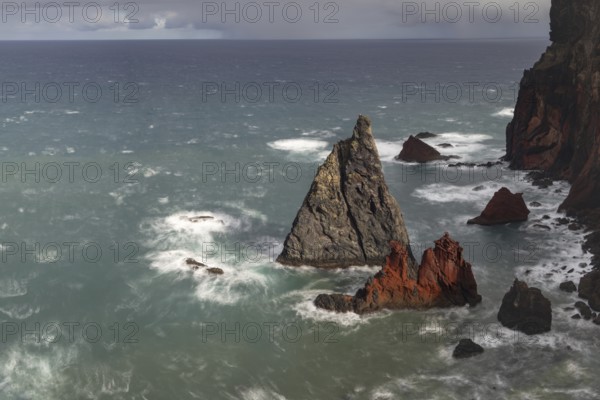 Rock formations in the Atlantic Ocean, volcanic peninsula, Ponta de São Lourenço, Ponta de Sao Lourenco, rocky coast, Punta de San Lorenzo, Madeira, Portugal