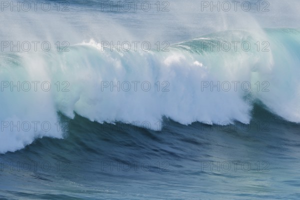 Breaking wave, Atlantic Ocean, Sagres, Algarve, Portugal
