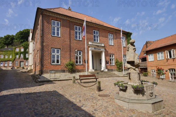 Bernhard Butzke Town Hall and Gänseliesel Fountain, Plön, Holstein Switzerland nature park Park, Schleswig-Holstein, Germany