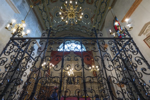 Remuh synagogue in the Jewish district of Kazimierz, Krakow, Poland