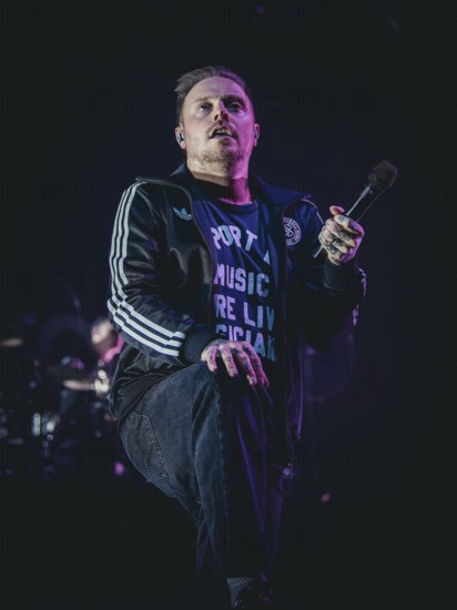 Singer Samuel David Carter from Architects live on European Tour 2026 in the Berlin Velodrome on 22.01.2026