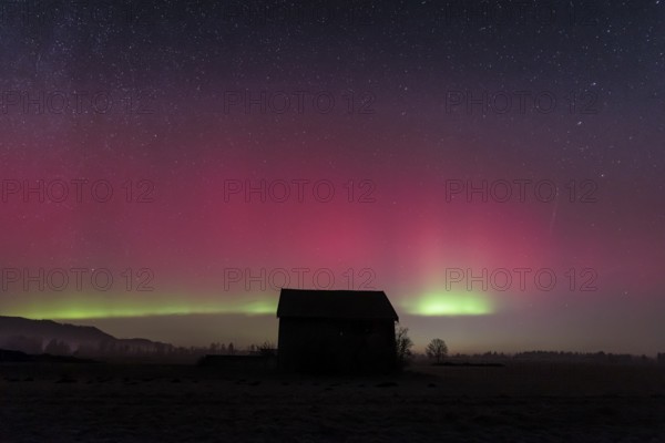 Northern lights, aurora borealis, solar storm, January 2026, red, green, hut, Loisach-Lake Kochel-Moore, Alpine foothills, Bavaria, Germany