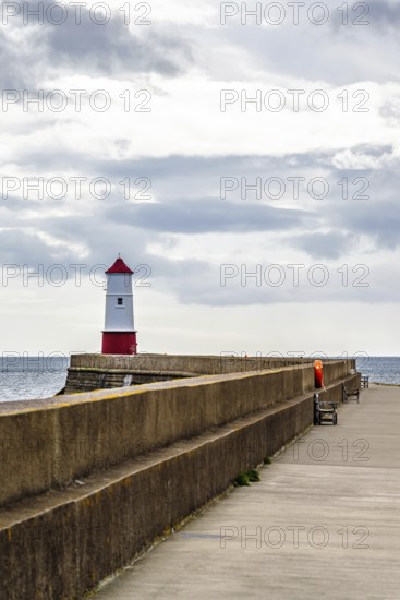 Berwick Pier and Lighthouse, Berwick-upon-Tweed, England, UK