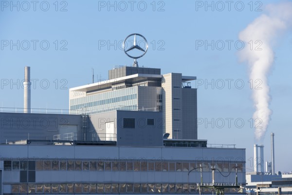 Large industrial building with Mercedes logo, smoking chimney, under blue sky, Mercedes Star, Stuttgart-Untertürkheim, Baden-Württemberg, Germany