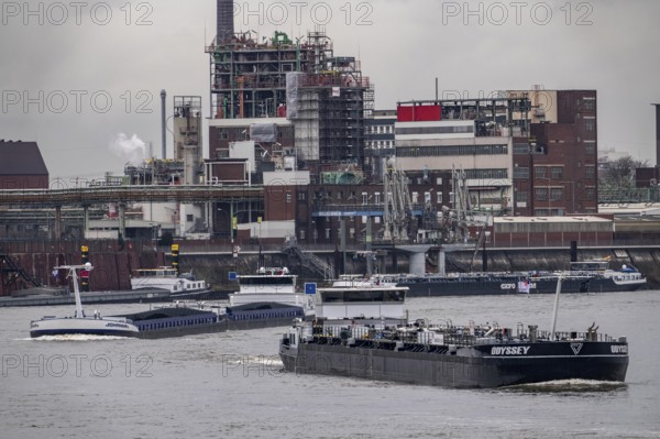 Chempark Krefeld-Uerdingen, around 40 companies are located in the chemical park on the Rhine, there are 3 chemparks in North Rhine-Westphalia, cargo ship on the Rhine, Germany