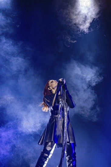 Simone Simons, singer of Epica, live on Arcane Dimensions Tour 2026 at Munich's Zenith on 17.01.2026