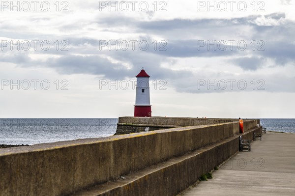 Berwick Pier and Lighthouse, Berwick-upon-Tweed, England, UK