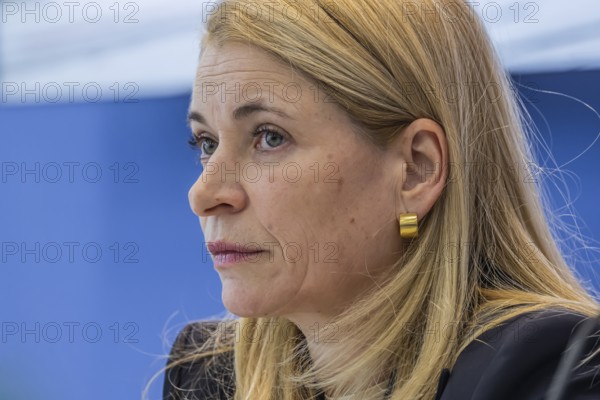 Evelyn Palla, CEO of DB. portrait. Special meeting of the Stuttgart Steering Committee 21 Stuttgart, Baden-Württemberg, Germany