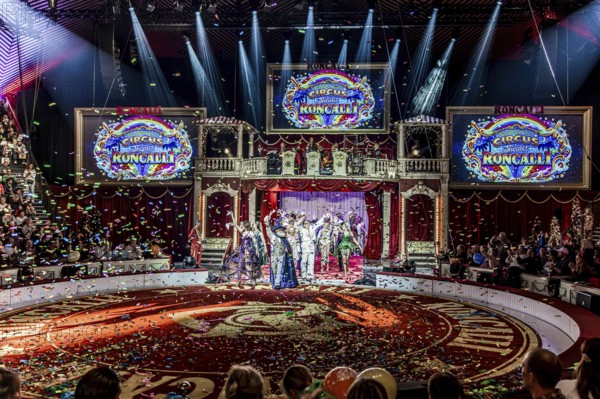 Artists at the 21st Original Roncalli Christmas Circus Berlin in Berlin's Tempodrom on 19.12.2025