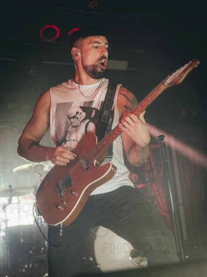 Guitarist Ramin Tehrani from Engst live on 10-year anniversary tour tour at Berlin's Astra Kulturhaus on 20.12.2025