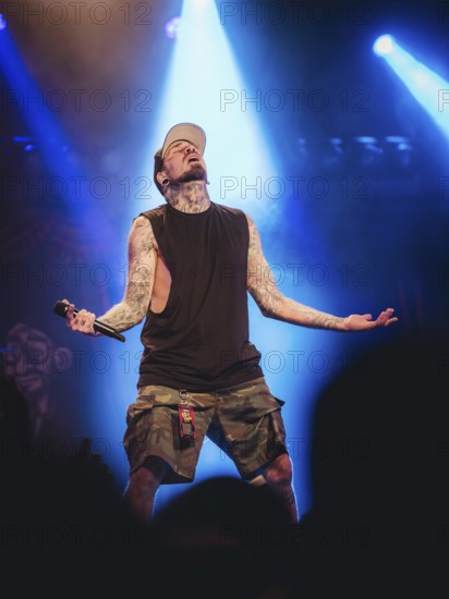 Singer Matthias Engst from Engst live on 10-year anniversary tour tour at Berlin's Astra Kulturhaus on 20.12.2025