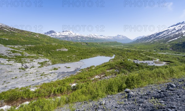 View of the wide valley of the Tsina River with mountains, Worthington Glacier Lagoon, Worthington Glacier State Recreational Site, Chugach Mountains, Alaska, USA