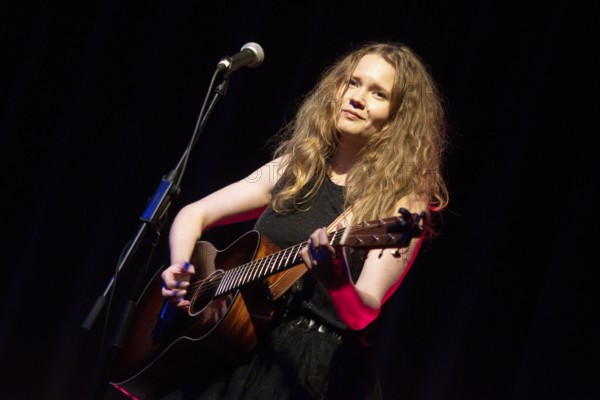 Magda NOVELS, concert as part of the record release tour for the album Vol.1 Shadow Work at Prachtwerk, Berlin, 07.12.2025