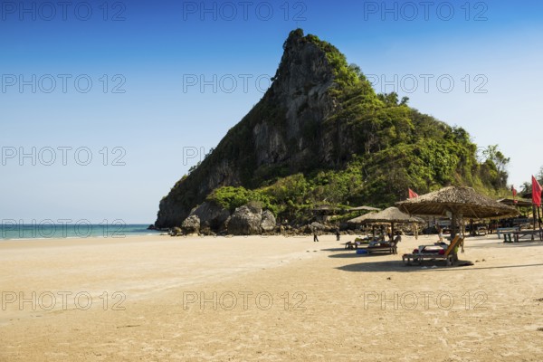 Beach Bar and Restaurant, Thung Yang Beach, Pak Khlong, Chumphon, Chumphon Province, Central Thailand, Thailand