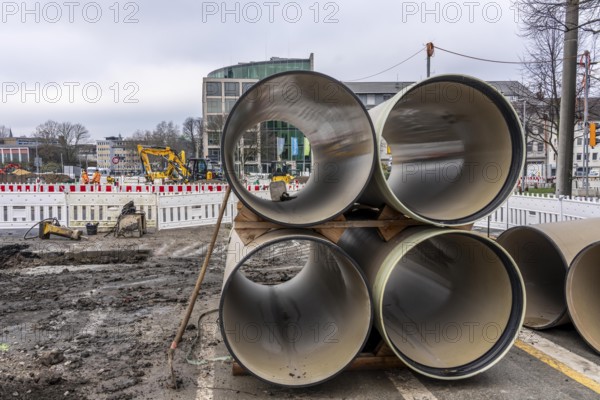 Large construction site in the city center of Essen, the large intersection of Hollesstraße and Steeler Straße is being completely rebuilt, renovated, supply lines, sewage, gas, water and the construction of new tracks for the new Stadtbahn-Essen, a new tram line in the city center, new construction of stops, North Rhine-Westphalia, Germany