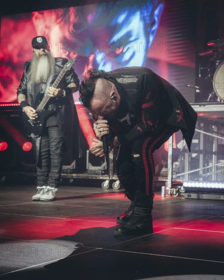 Singer Adam Gontier from Three Days Grace live on tour 25 at Berlin's Tempodrom on 19.11.2025