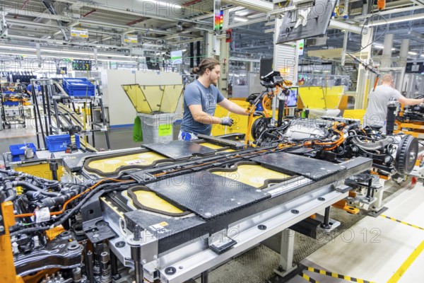 Electric car production in the assembly halls of VW in Zwickau, Zwickau, Saxony, Germany