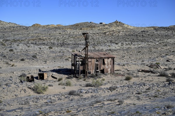 Ruinen der ehemaligen Diamantenstadt Pomona in der Wüste, Diamentensperrgebiet, bei Lüderitz, Region Karas, Namibia