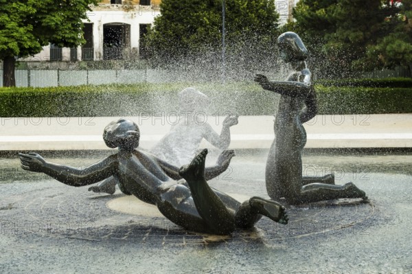 Fontána Mladost, Fountain of Youth, Fountain of Youth in the Presidential Garden at the Presidential Palace in Bratislava, Slovakia