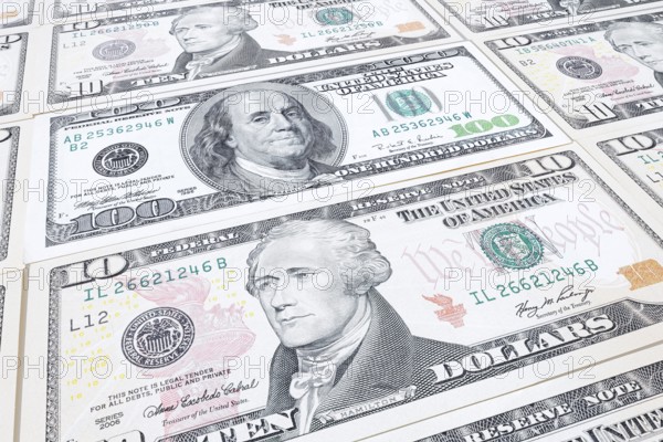 US dollar notes, 10 dollars, 100 dollars, banknotes