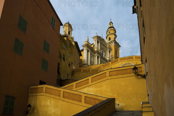 Town with colourful houses by the sea, sunrise, Menton, Alpes Maritimes, Provence Alpes Cote d'Azur, French Riviera, South of France, France