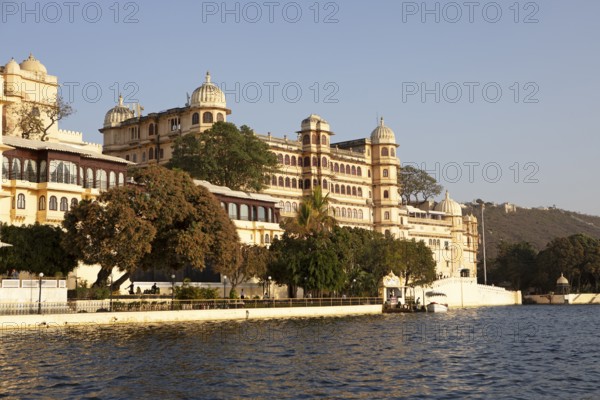 City Palace at Lake Pichola in the evening light, Udaipur, Rajasthan, India