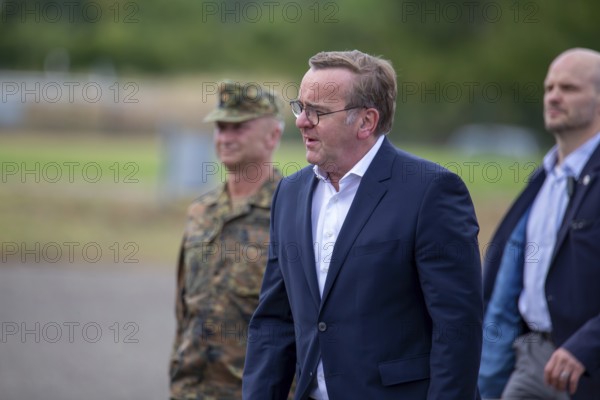 Defence Minister Boris Pistorius visits the Germersheim air force training battalion
