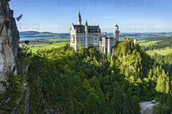 Neuschwanstein Castle by King Ludwig II above the Pöllat Gorge, fairytale castle in the Neo-Romanesque style, UNESCO World Heritage Site, Forggensee, Bannwaldsee, Schwangau, Königswinkel, Allgäu, Swabia, Bavaria, Germany