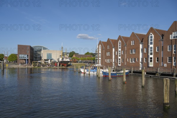 Town hall, outdoor catering, museum ship Tonnenleger Hildegard, gabled houses, harbour, Husum, North Sea, North Frisia, Schleswig-Holstein, Germany