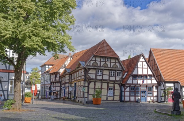 Half-timbered houses on the market square in the historic old town of Nienburg an der Weser. Nienburg, Lower Saxony, Germany