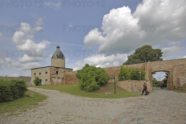 Neuenburg Castle with fortifications and Dicker Wilhelm tower, Freyburg, Romanesque Road, Saxony-Anhalt, Germany