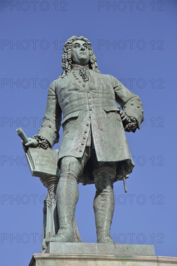Sculpture Handel monument by Hermann Heidel 1859, George Frideric Handel with music stand, music stand and score, historical clothing, baroque, free-standing, Handel monument, market square, Halle an der Saale, Saxony-Anhalt, Germany