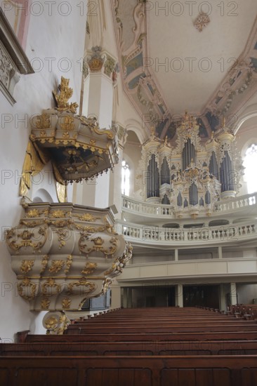 Pulpit with pulpit lid and organ of the baroque town church, pulpit bonnet, sounding board, pulpit canopy, interior view, St Wenceslas, town church, Saale, Naumburg, Saxony-Anhalt, Germany