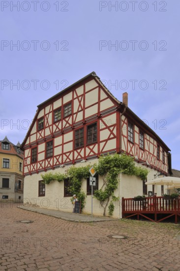 Wettiner Hof, restaurant, half-timbered house, Wettin, Wettin-Löbejün, Lower Saale Valley, Saxony-Anhalt, Germany