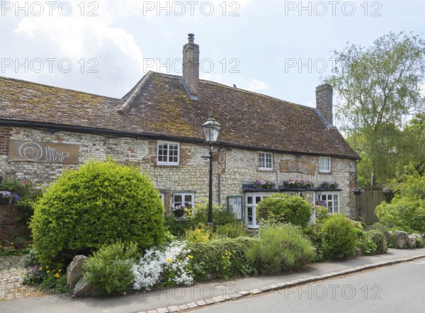 The Henge Shop gift souvenir shop, Avebury, Wiltshire, England, UK