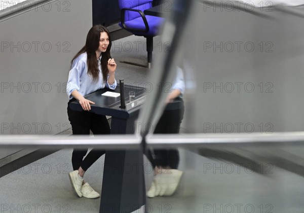 Dr Zoe Mayer (Bündnis 90 / Die Grünen) speaks on the agenda item Animal husbandry labelling obligation at the eleventh sitting of the Bundestag
