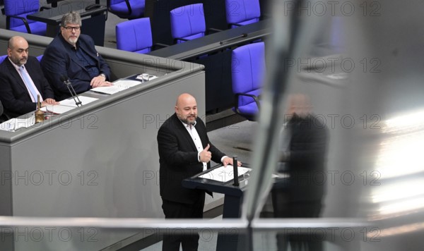 Dr Jonas Geißler (CDU/CSU) speaks on the Gaza war item on the agenda of the eleventh session of the Bundestag
