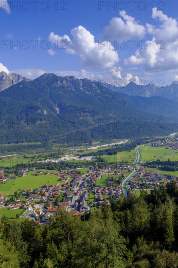 At the summit, to the Karwendel, Magdalena Neuner Weg, Krepelschrofen, Wallgau, Werdenfelser Land, Upper Bavaria, Bavaria, Germany