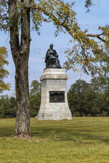 Monument to commemorate Illinois service men in the Civil War at Shiloh Military Park in Tennessee