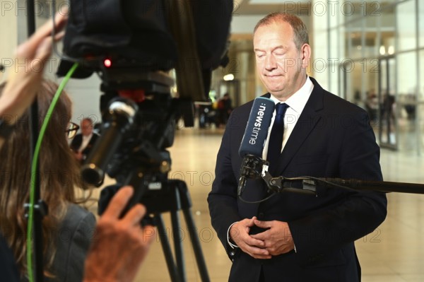 Henning Otte (CDU), the new Parliamentary Commissioner for the Armed Forces, in an interview with the pro7/Sat1 news programme newstime