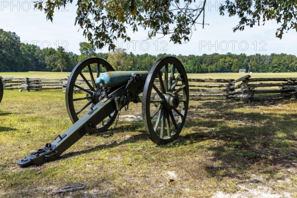 Cannons on the battlefield at the Shiloh National Military Park in Pittsburg Landing, Tennessee