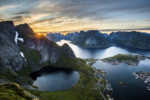 View from Reinebringen, Reinebriggen, 442m, midnight sun, towards Hamnoy, Reine and Reinefjord with mountains, Moskenes, Moskenesøy, Lofoten, Norway