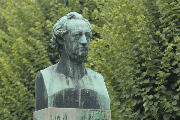 Goethe Monument, Université Campus Centre, Bust, Sculpture, Johann Wolfgang von Goethe, Inscription, University, Strasbourg, Bas-Rhin, Alsace, France