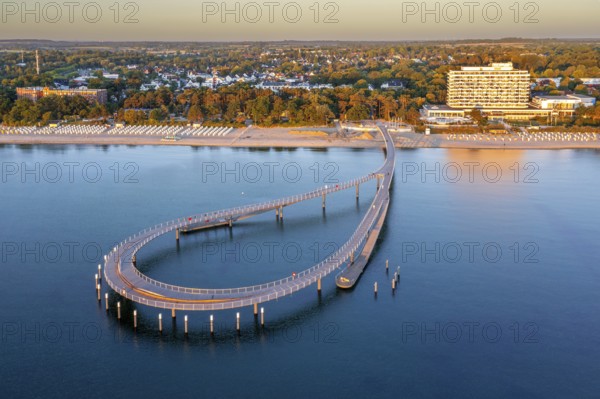 Aerial view over Maritim Seebrücke / maritime pier over the Baltic Sea at seaside resort Timmendorfer Strand, Ostholstein, Schleswig-Holstein, Germany