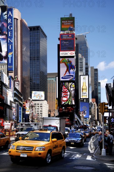 Rush hour in Times Square, New York City, USA