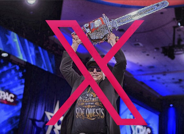Symbolic image, chainsaw man Elon Musk eleminated by his own Twitter-X, social media, hate speech, free speech, glamour factor internet and computer, mobile phone, smartphone, data traffic, @ sign. Mail traffic, AI, ChatGBT, AI, OpenAI, chatbot, artificial intelligence, artificial intelligence, IT system, computer science, AI learning, IT technology, computer system, software, Apple, Google, Microsoft, radical forums, ultra-right, right-wing radicals, Donald Trump