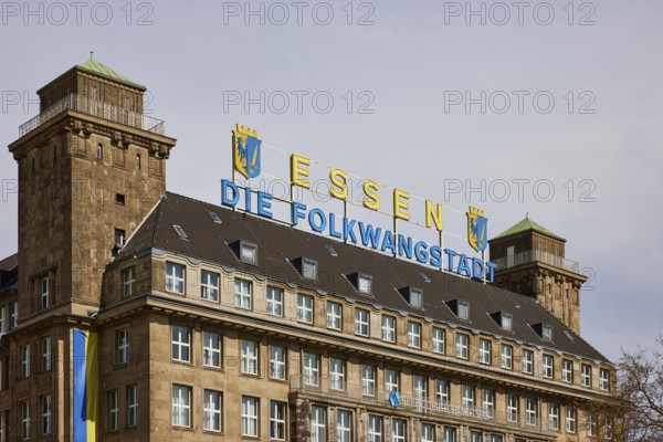 Illuminated sign Essen, The Folkwang City on the roof of the Hotel Handelshof in Essen, Ruhr area, independent city, North Rhine-Westphalia, Germany