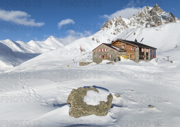 SAC Alpine Club hut in winter, Chamanna d'Es-cha, Pitz Blaisun, Albula Alps, Grisons, Switzerland