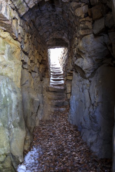 The so-called dwarf cave near the Schönen Höhe in winter, Dürrröhrsdorf-Dittersbach, Saxony, Germany